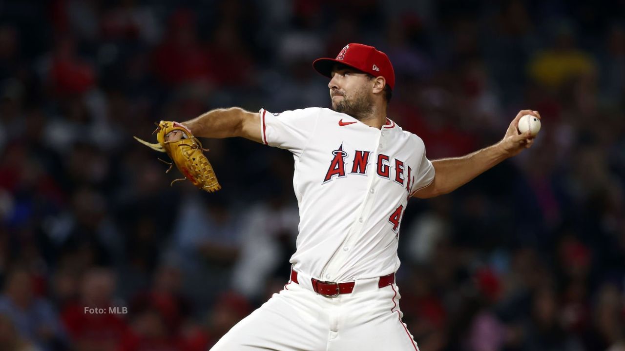 Brock Burke con Los Angeles Angels