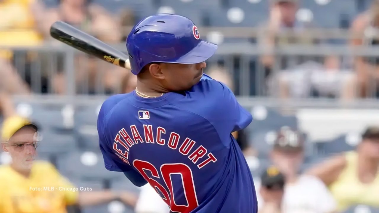 Christian Bethancourt bateando con Chicago Cubs. Toronto Blue Jays.