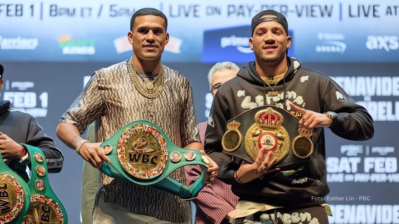 David Morrell Jr. junto a Benavidez