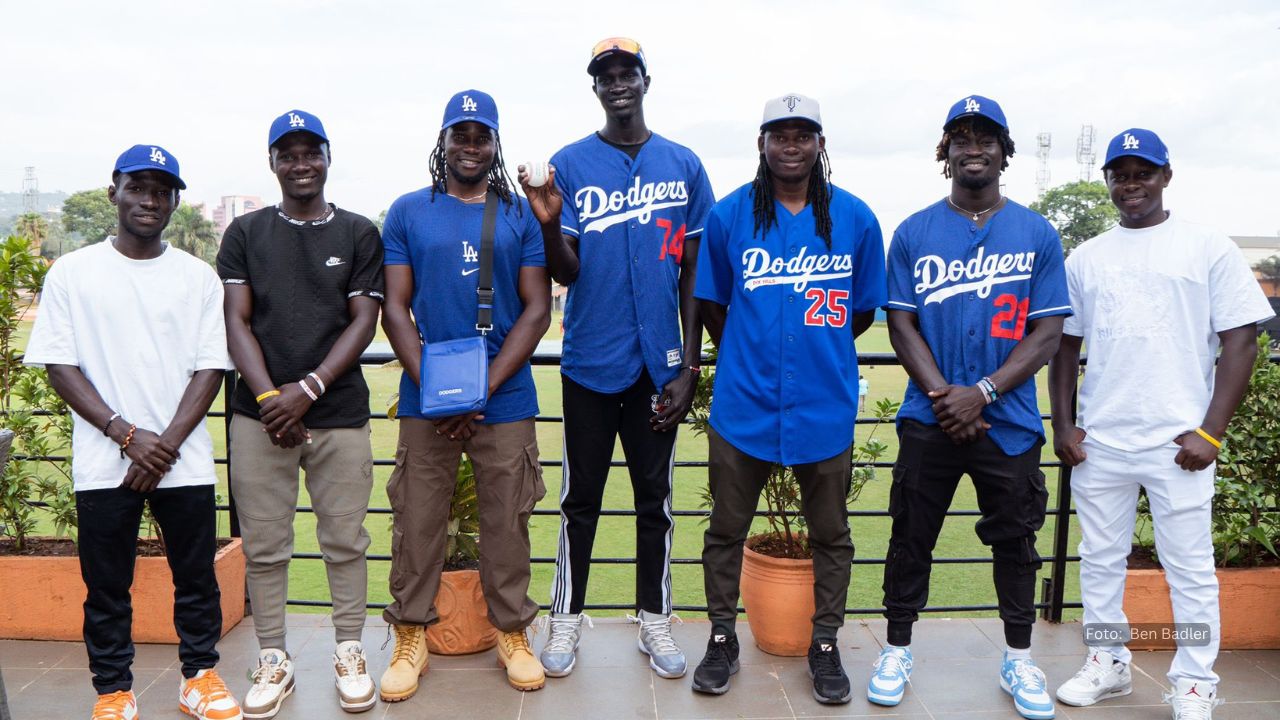 Dodgers firman prospecto sudanés Joseph Deng