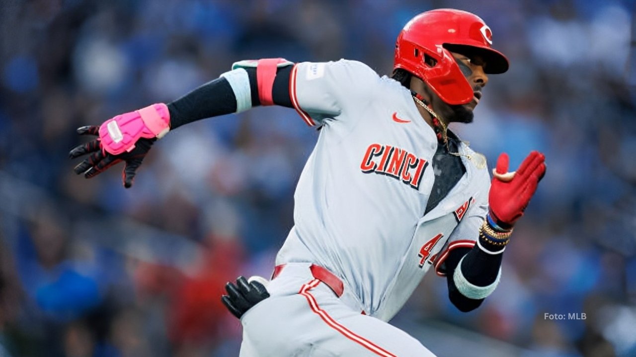 Elly De La Cruz corriendo las bases con Cincinnati Reds