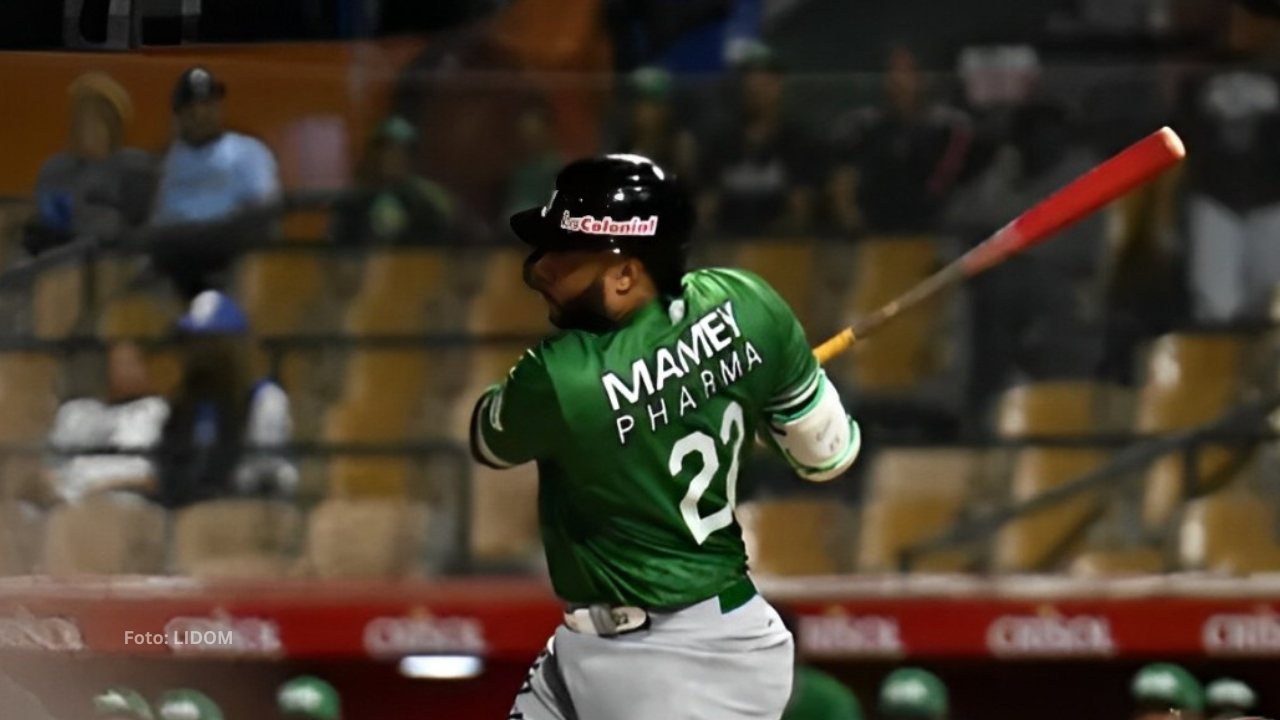 Robinson Cano con Estrellas Orientales