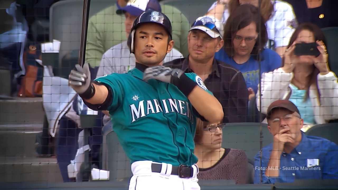 Ichiro Suzuki tomando un turno con Seattle Mariners