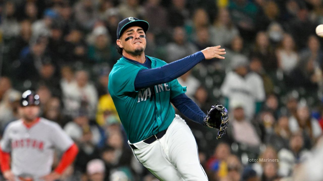 Josh Rojas con Mariners