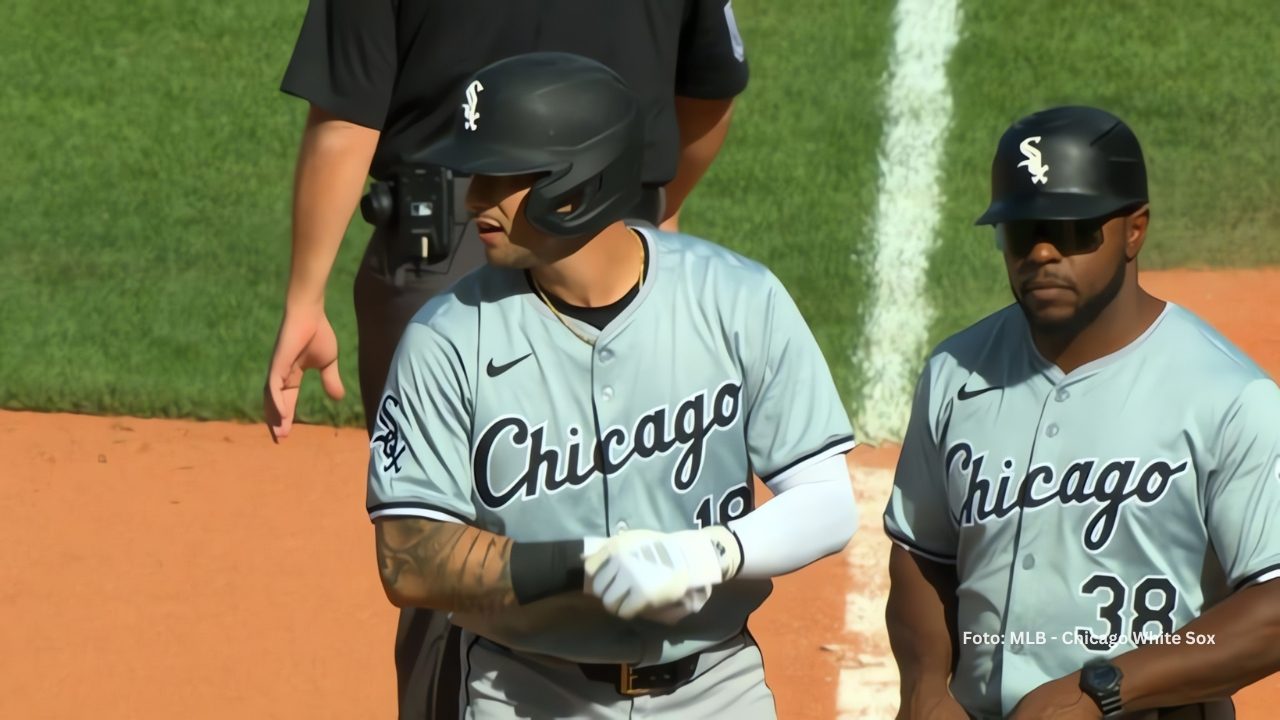 Jacob Amaya en la inicial tras hit con Chicago White Sox