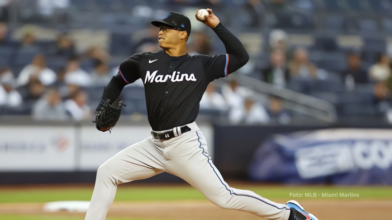 Jesús Luzardo lanzando con Miami Marlins