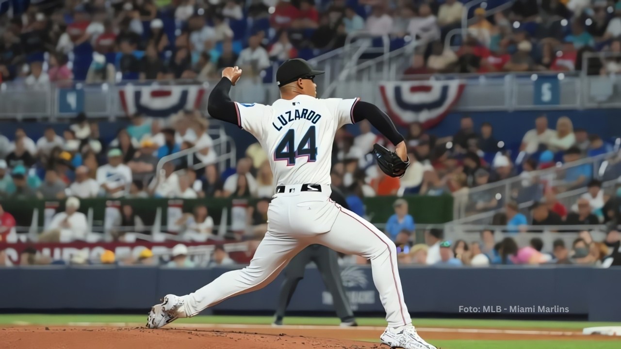 Jesús Luzardo en la lomita con Miami Marlins