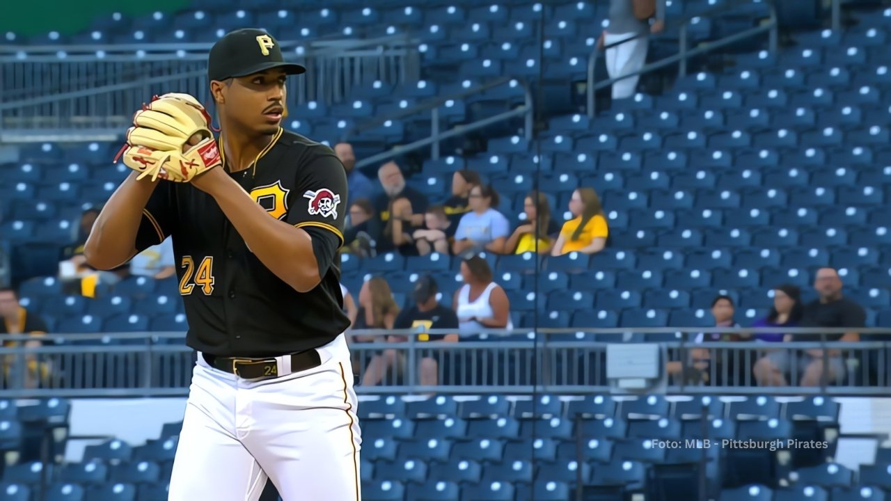 Johan Oviedo en una presentación con Pittsburgh Pirates