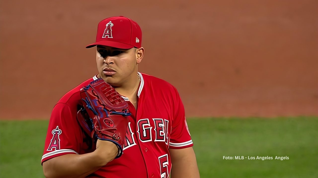 Jose Suarez en la lomita con Los Angeles Angels