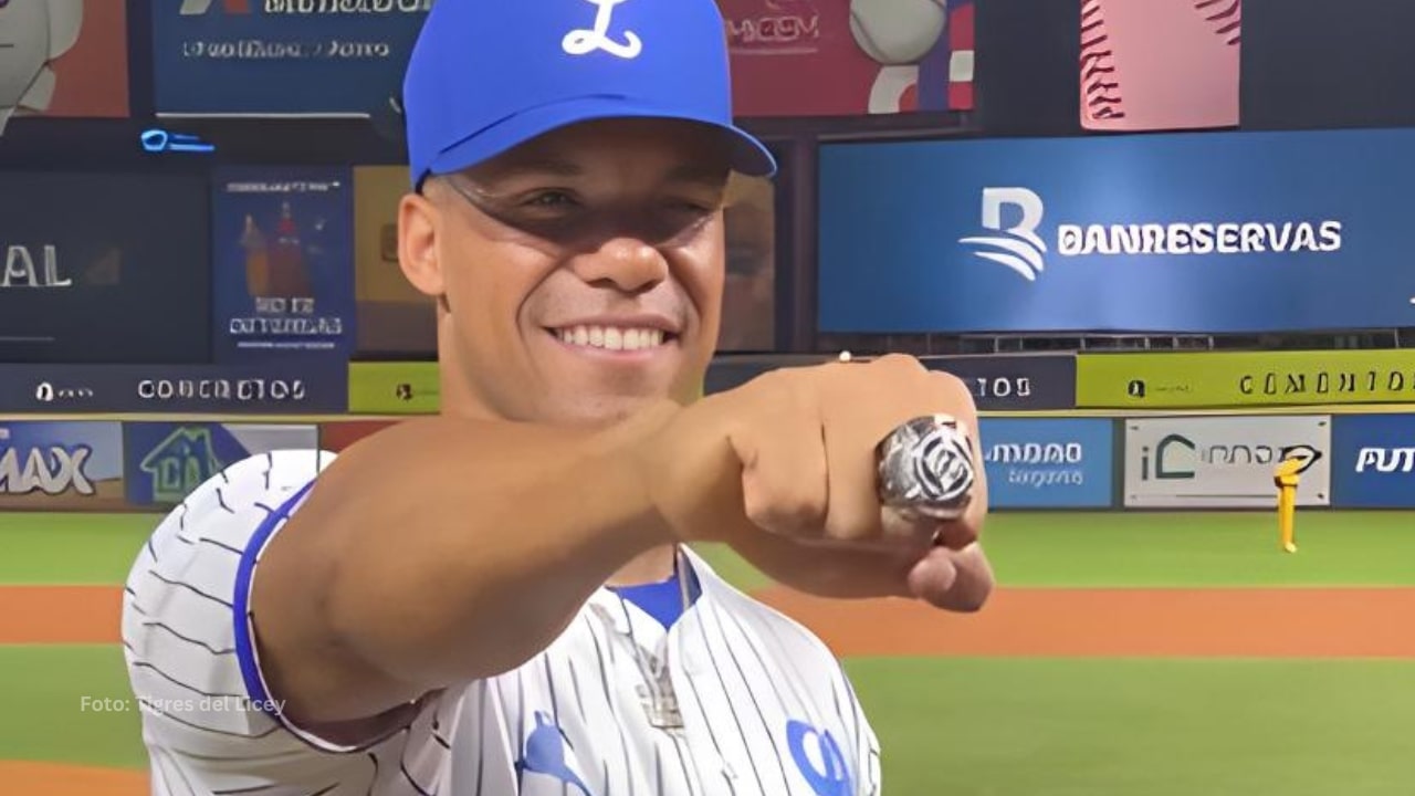 Juan Soto recibe homenaje de Tigres del Licey en LIDOM