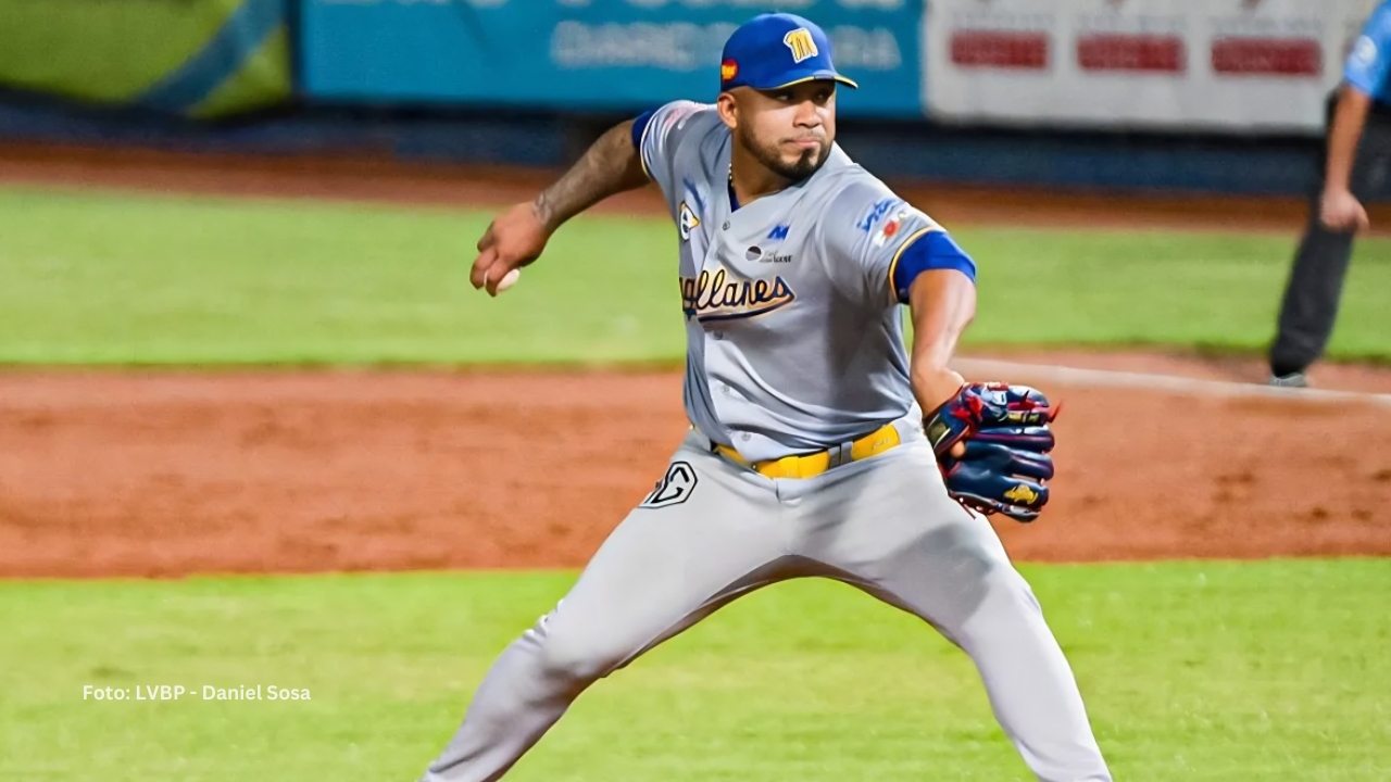 Junior Guerra en la lomita en un juego de la LVBP