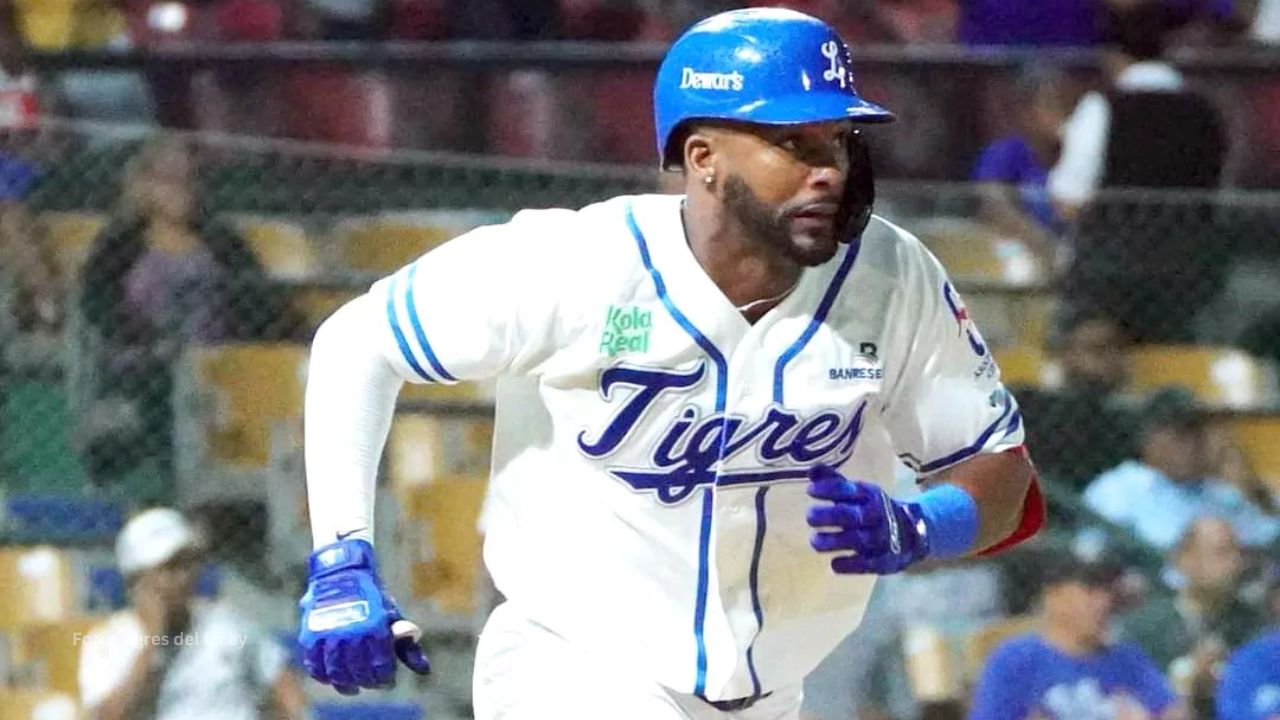 Leones del Escogido y Tigres del Licey se mantienen con record positivo en el Round Robin de LIDOM 2025.