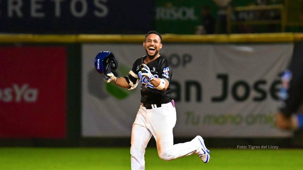 Licey deja en el terreno a Estrellas y clasifica a la final. Resumen LIDOM 2024-25