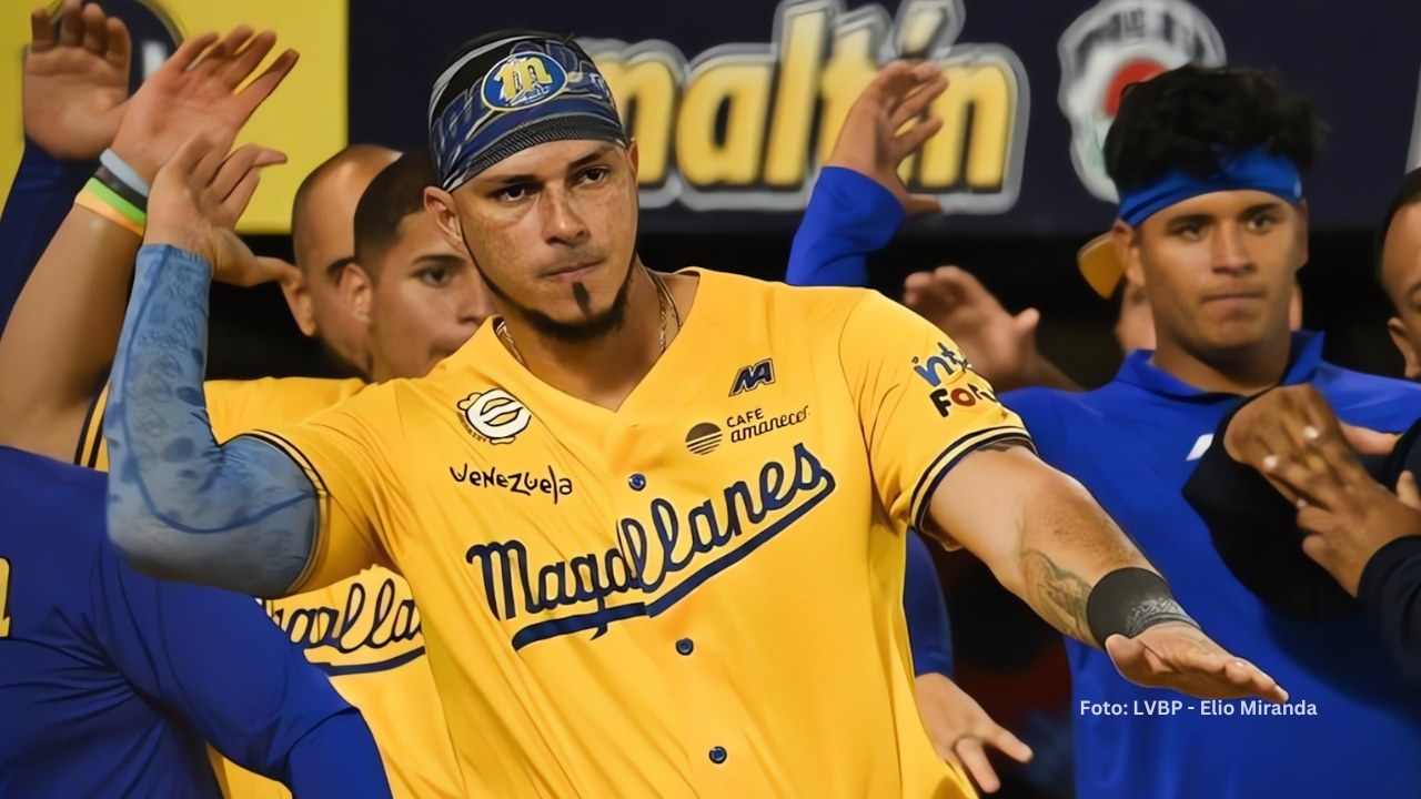 Albert Martínez con Navegantes del Magallanes. LVBP