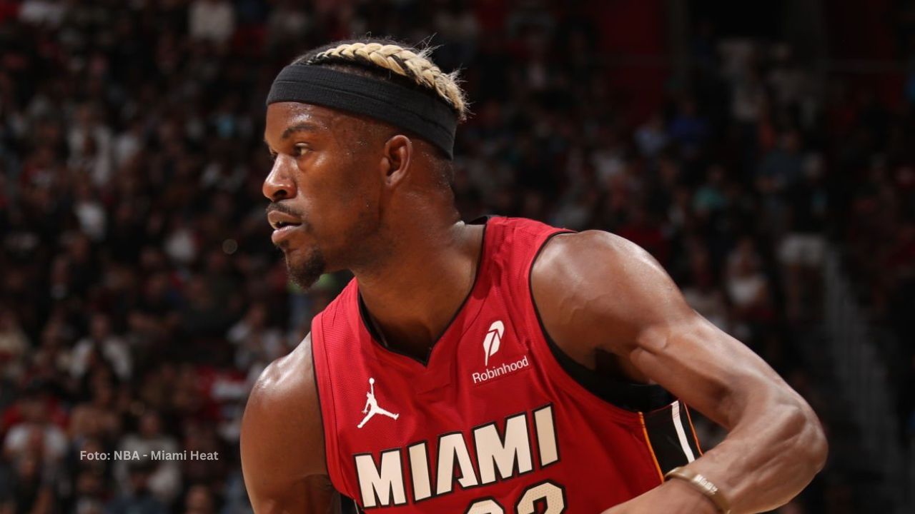 Miami Heat planea suspender a Jimmy Butler por pérdida de vuelo