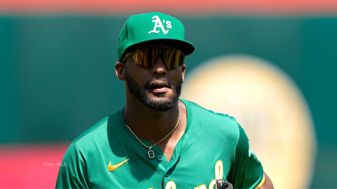 Miguel Andújar con Oakland Athletics