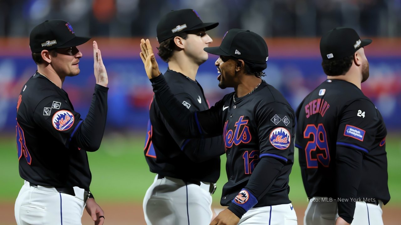 Jugadores de New York Mets celebrando el triunfo