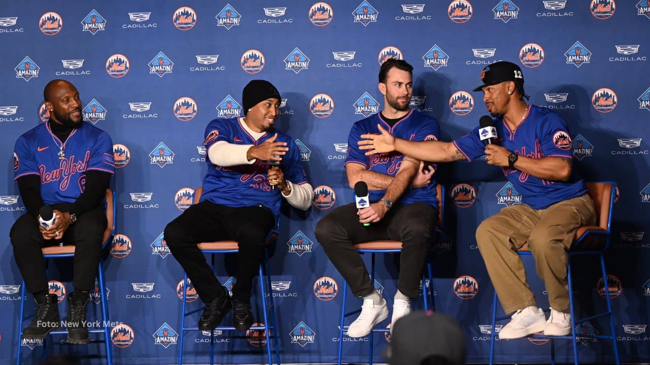 New York Mets estrena uniforme en Fan Fest 2025