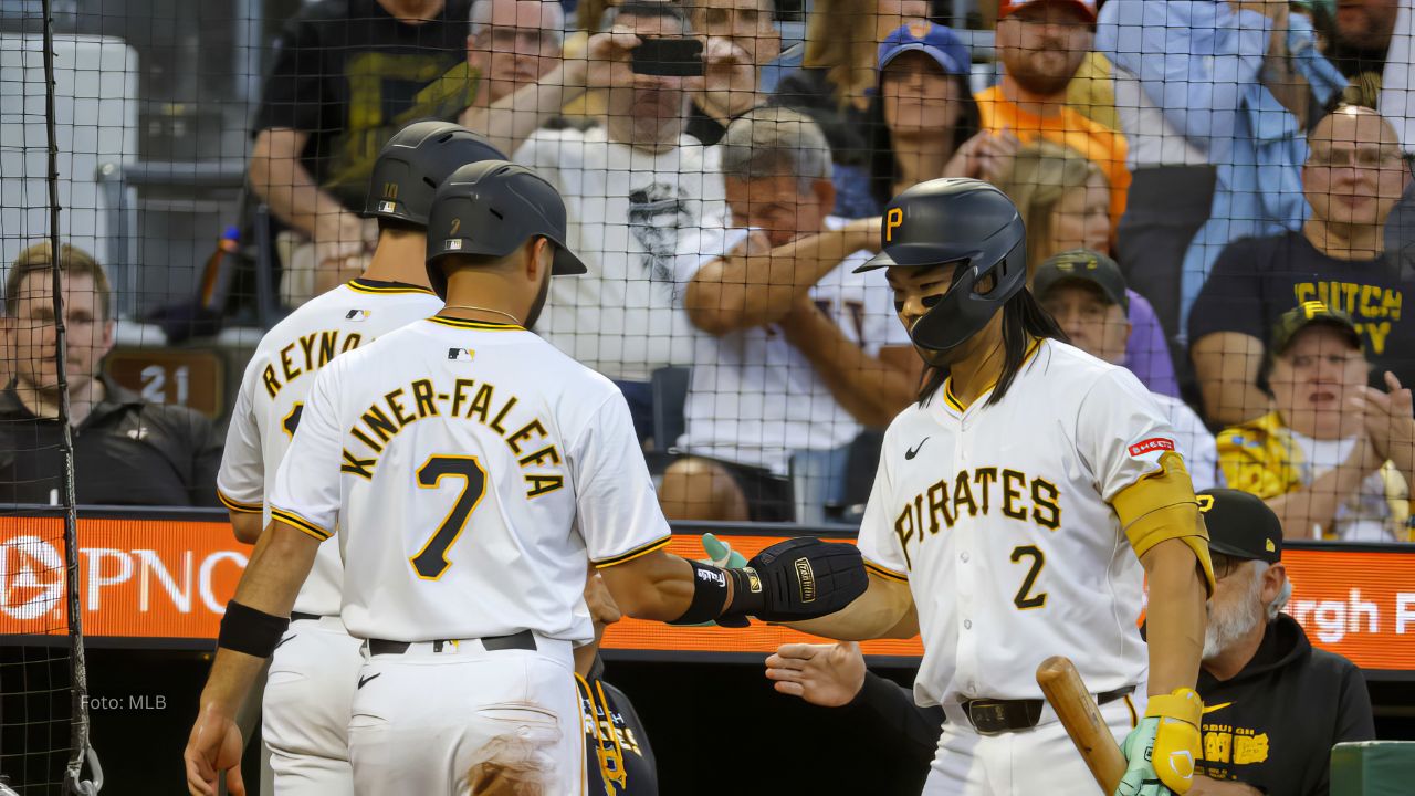 Pittsburgh Pirates acuerda con 2 peloteros