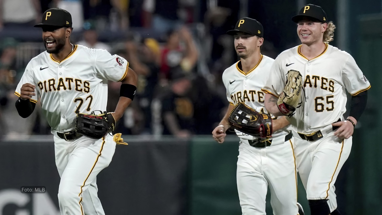 Pittsburgh Pirates acuerda con 2 peloteros