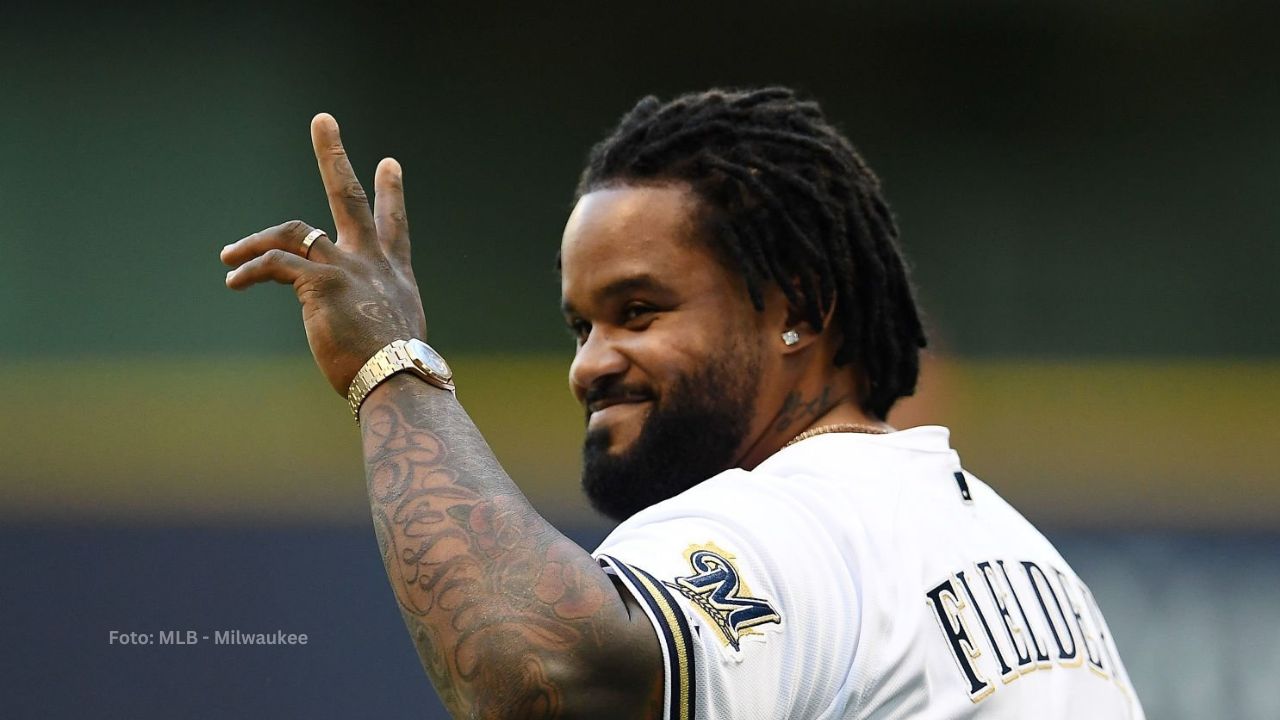 Prince Fielder homenajeado por Brewers.