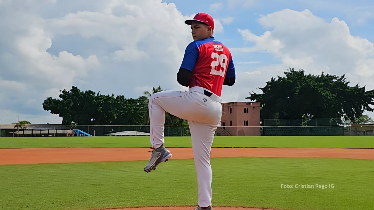 Cristian Rego lanzando