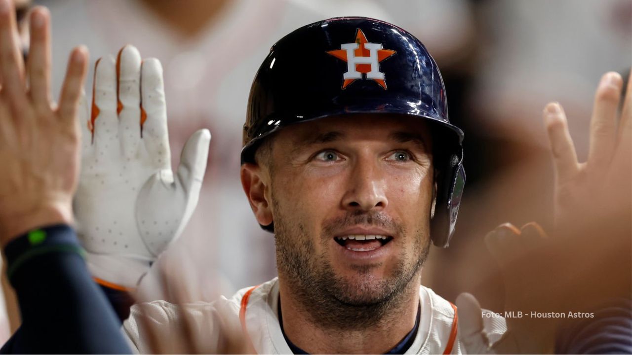 Alex Bregman con las puertas abiertas para regresar a su antiguo equipo en 2025, de acuerdo a Joe Espada.