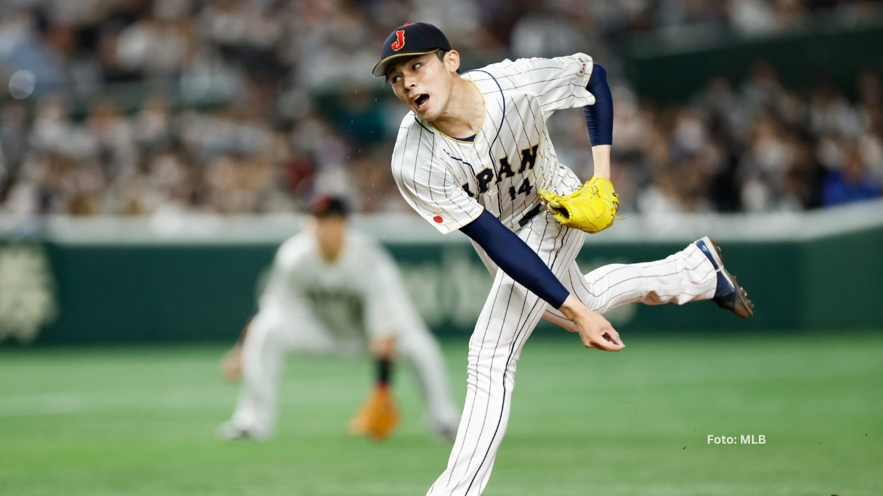 Roki Sasaki en un juego con Japón en el Clásico Mundial. San Diego Padres.