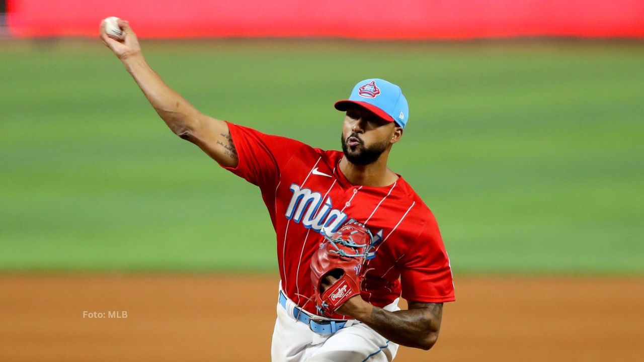 Sandy Alcántara con Miami Marlins