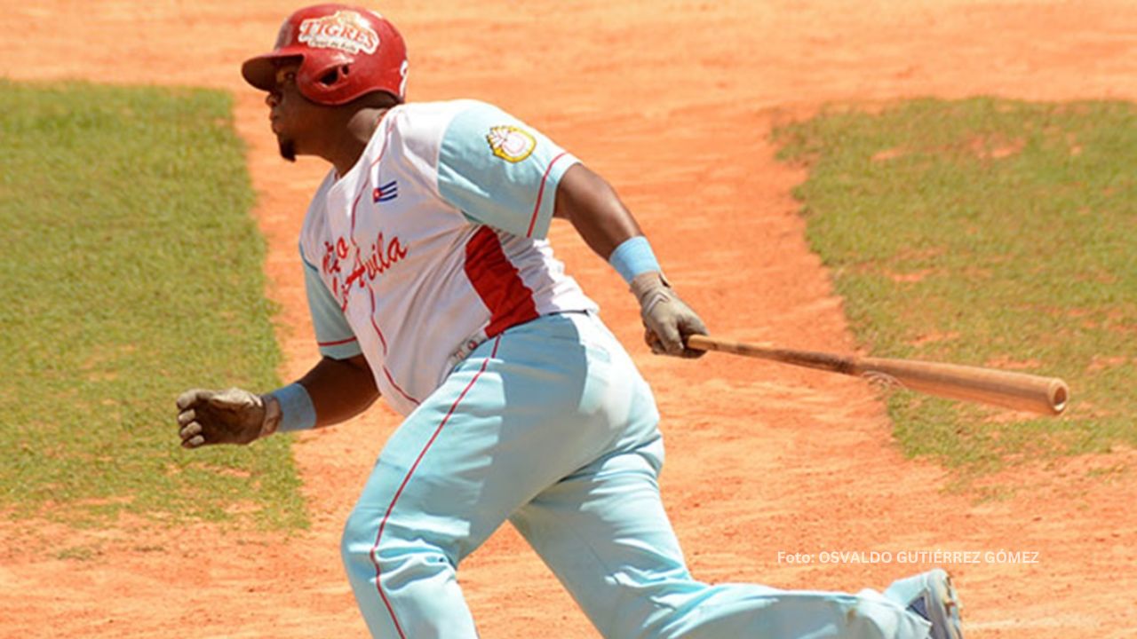 La polémica siguió creciendo en el escándalo que involucró a cinco atletas del beisbol cubano.