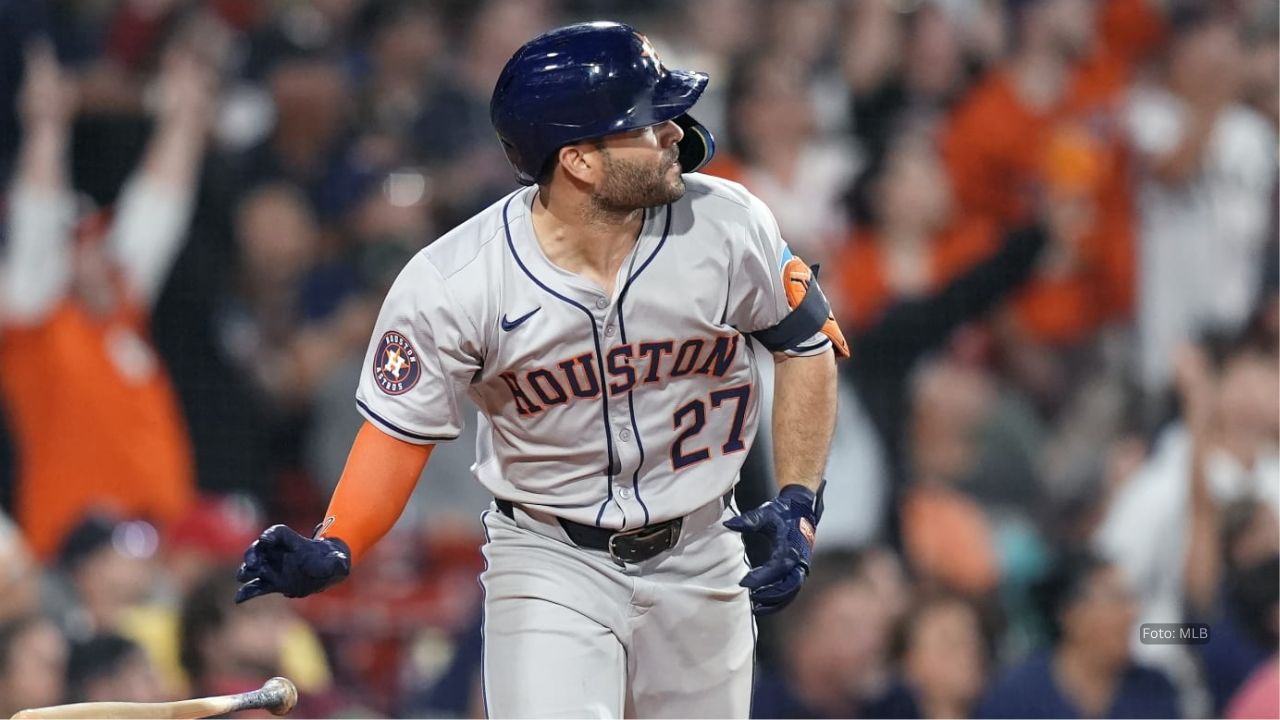 Jose Altuve con uniforme de Houston Astros