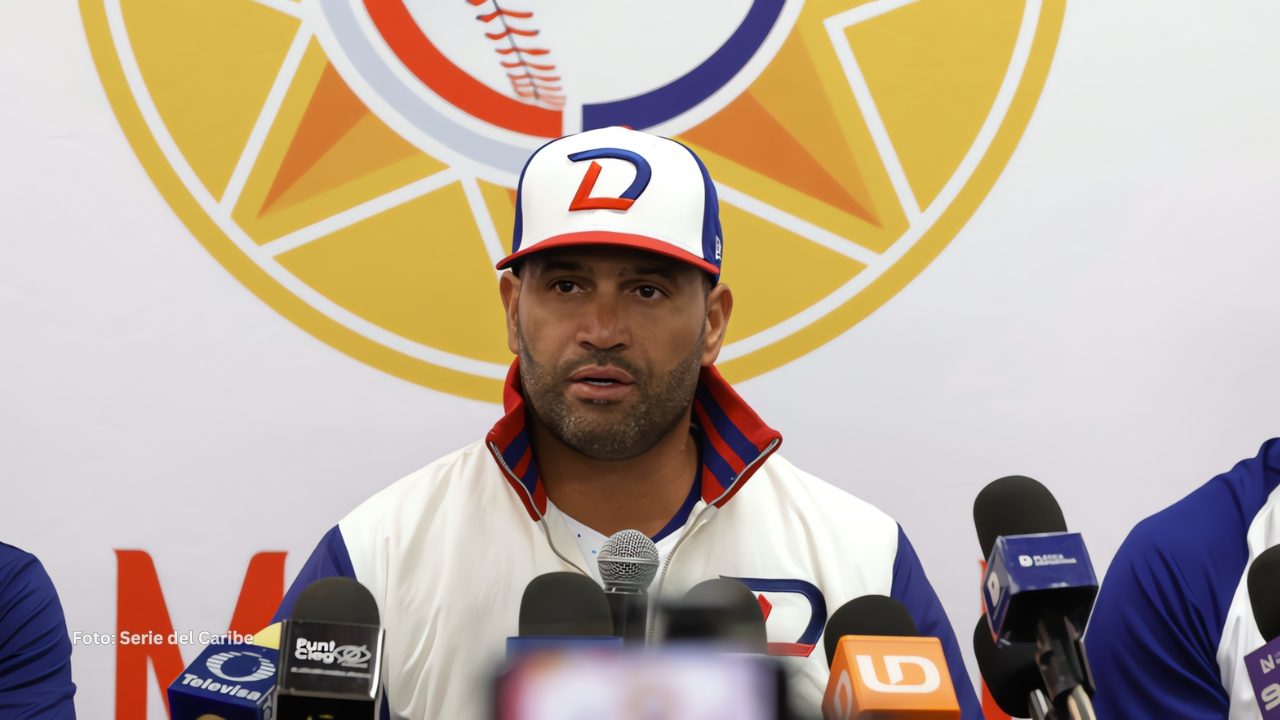 Albert Pujols en rueda de prensa