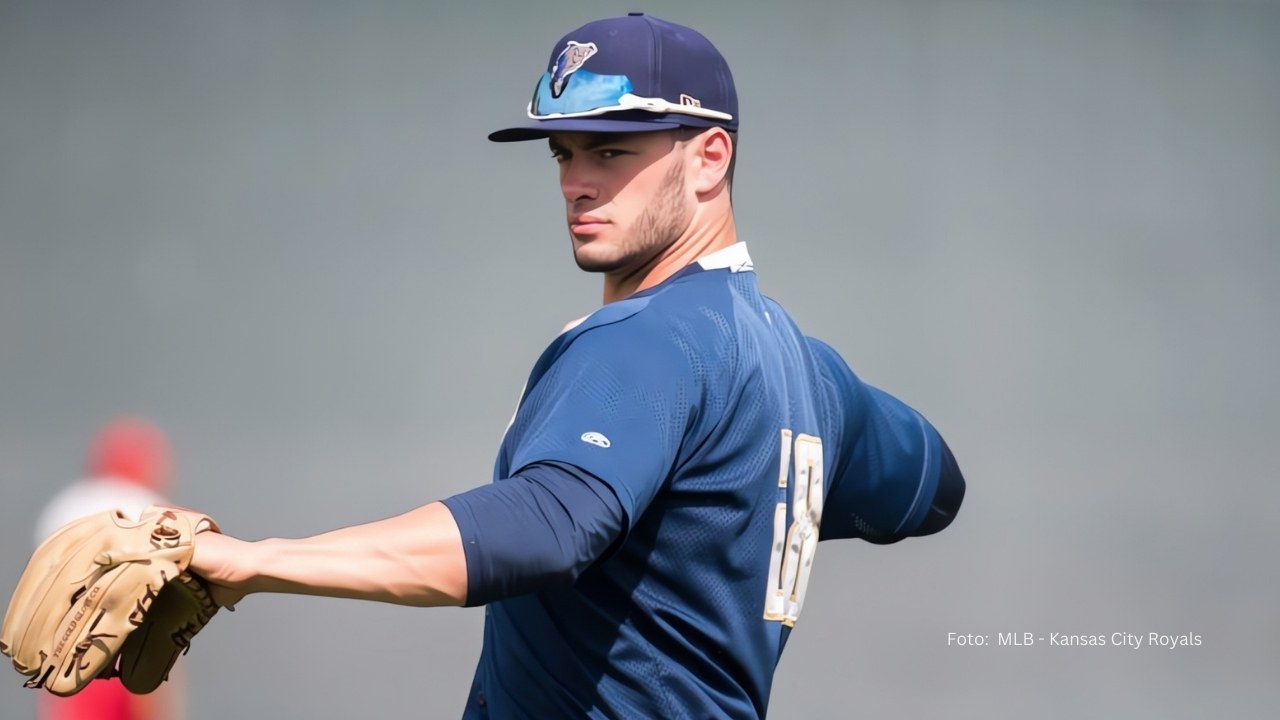 Dylan Coleman con la sucursal Triple-A de Kansas City Royals