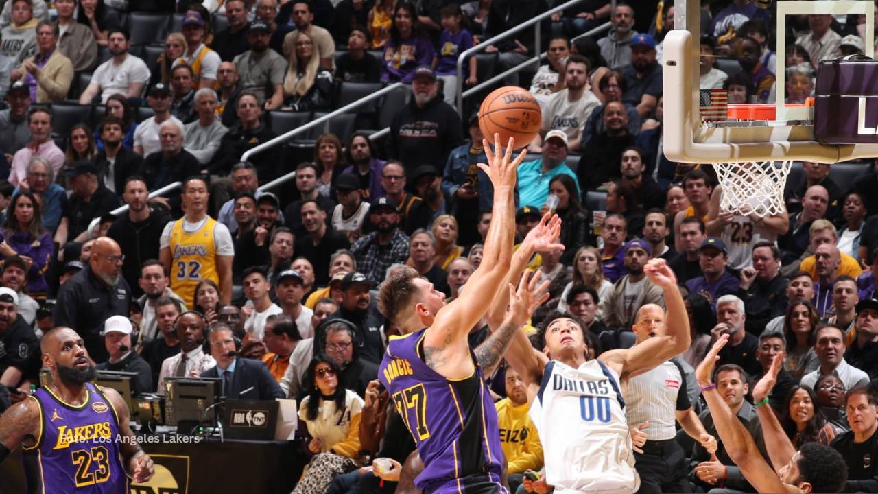 Luka Doncic con Los Angeles Lakers