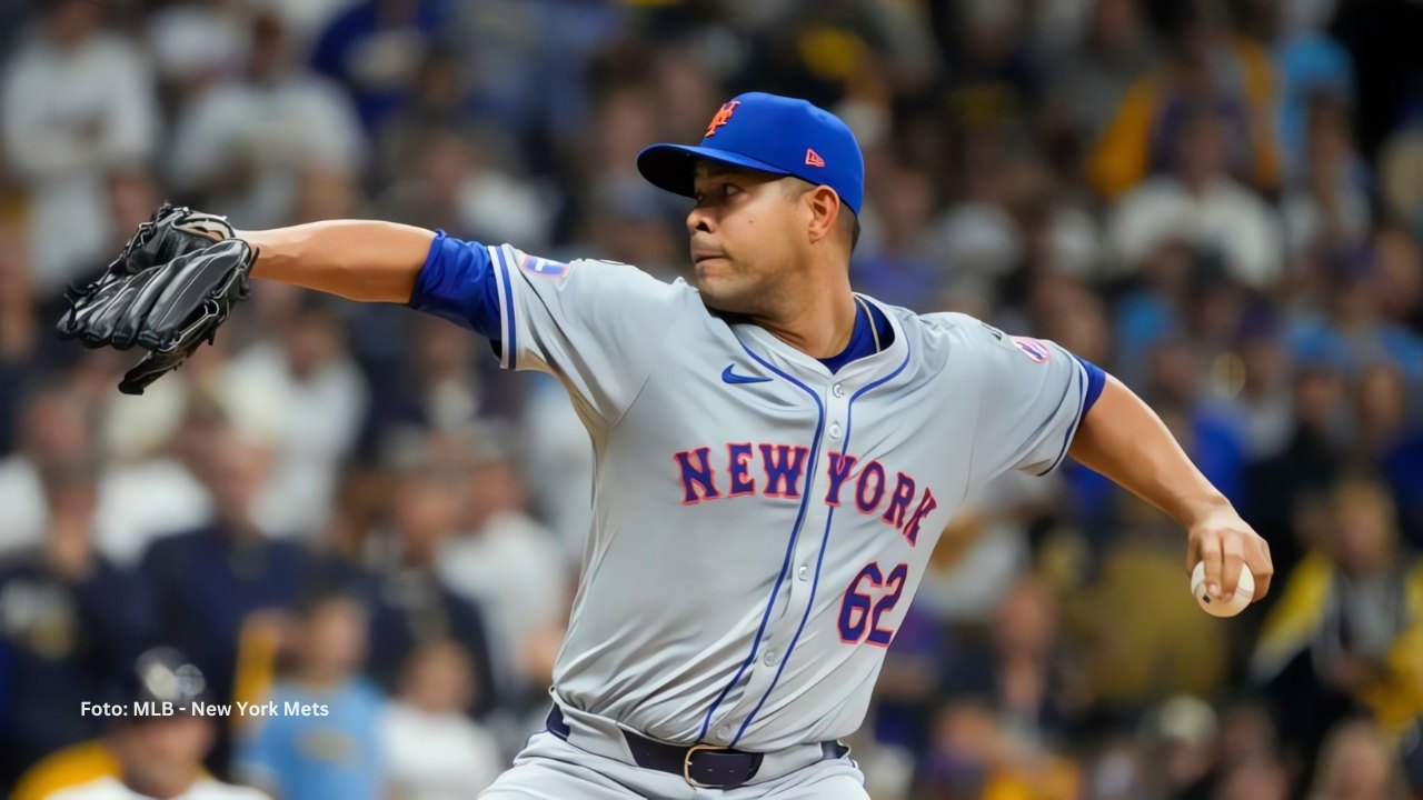 Jose Quintana lanzando con New York Mets. Agencia Libre MLB