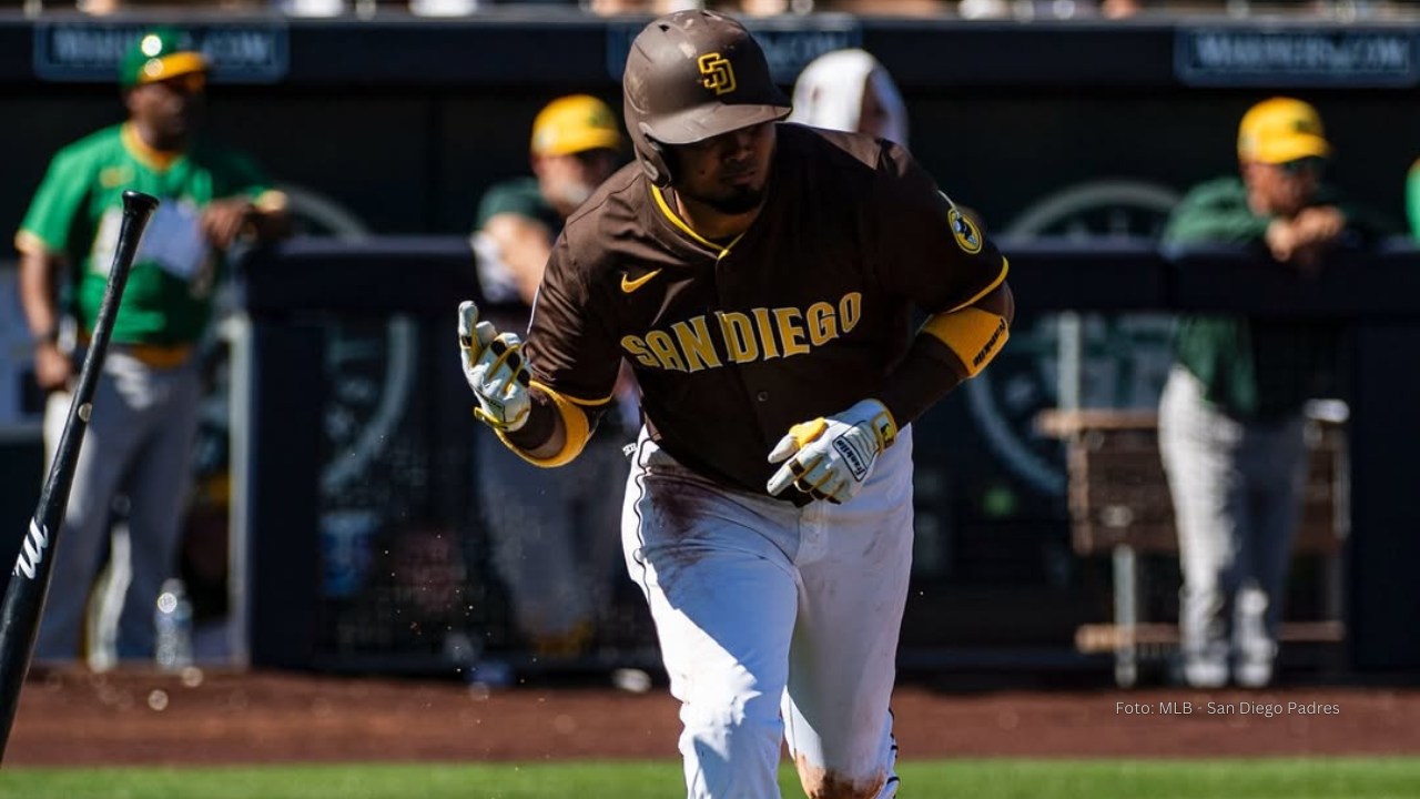 Luis Arráez debuta perfecto en Spring Training de San Diego