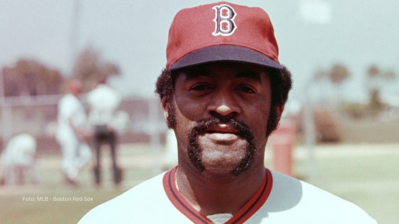 Luis Tiant con Boston Red Sox