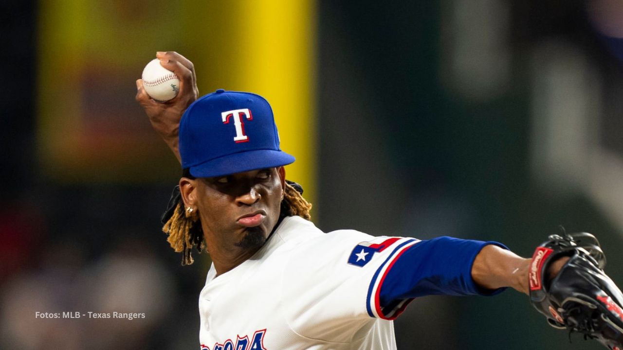 José Ureña lanzando para Texas Rangers, New York Mets