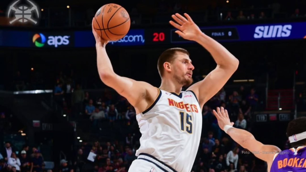 Nikola Jokic se ubica en el tercer puesto histórico de la NBA en triple-doble con un total de 154.