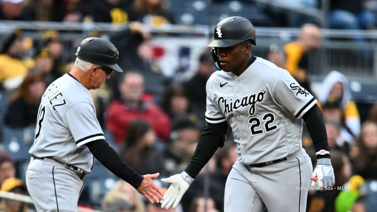 Oscar Colás tendría más posibilidades de ganarse un puesto en el roster de Opening Day, si White Sox lo mueve del outfield.