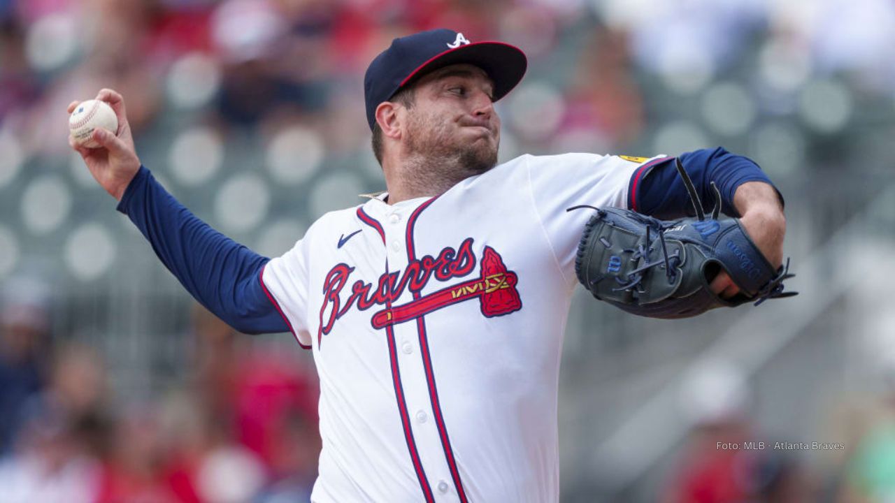 Luke Jackson vistió el uniforme de Texas Rangers entre 2015 y 2016 en MLB.