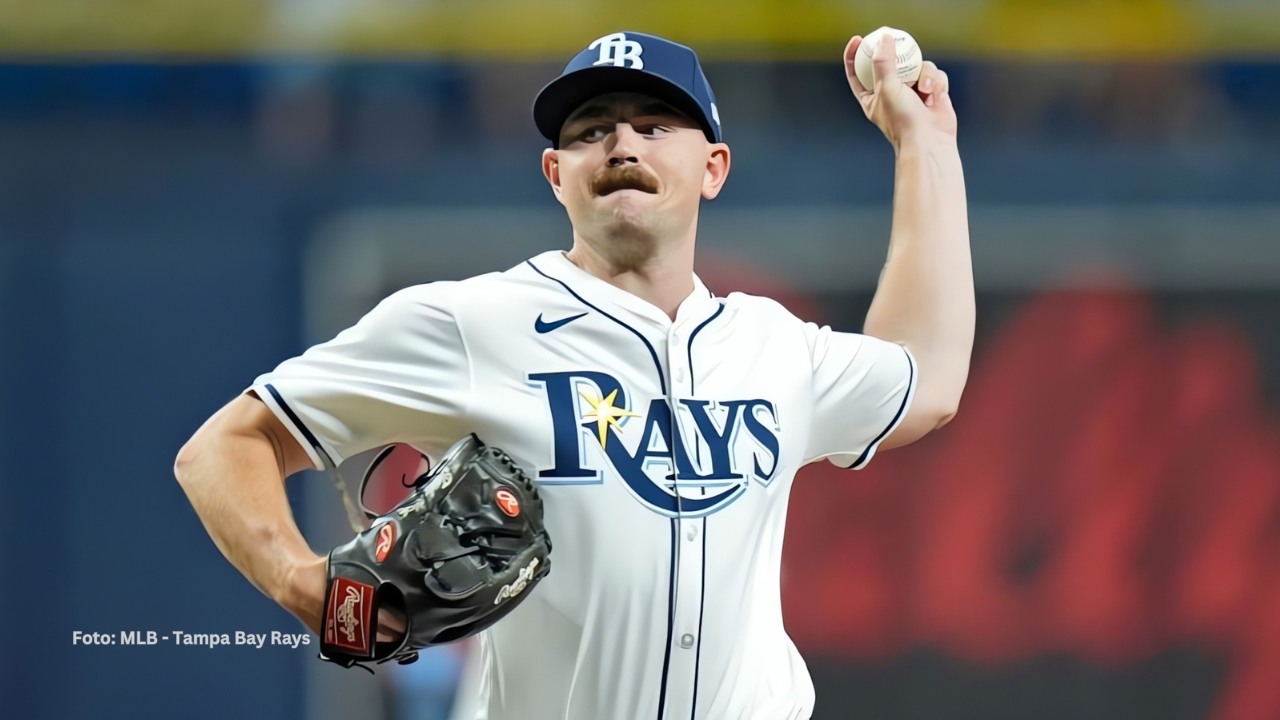 Tyler Alexander lanzando con Tampa Bay Rays