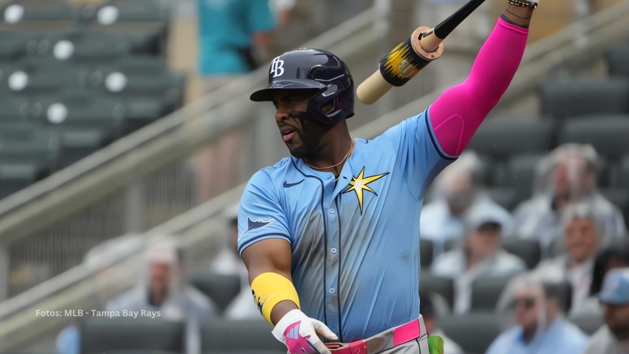 Yandy Diaz en un juego de practica con Tampa Bay Rays