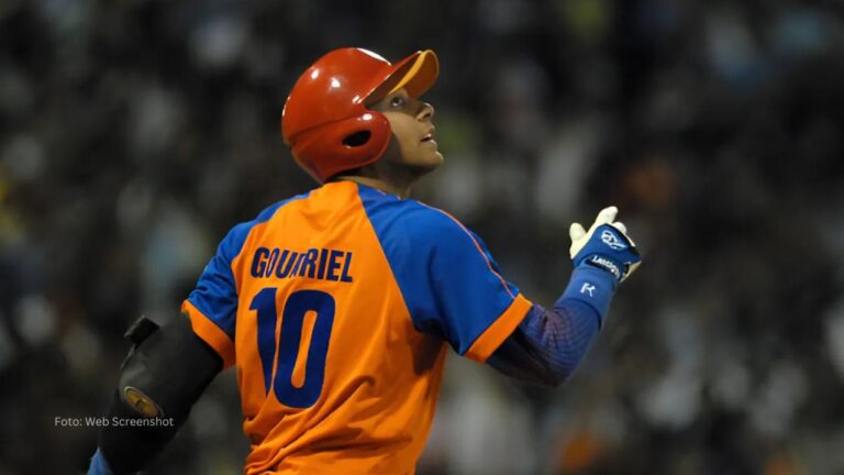 Yuli Gurriel, Sancti Spíritus Cuba