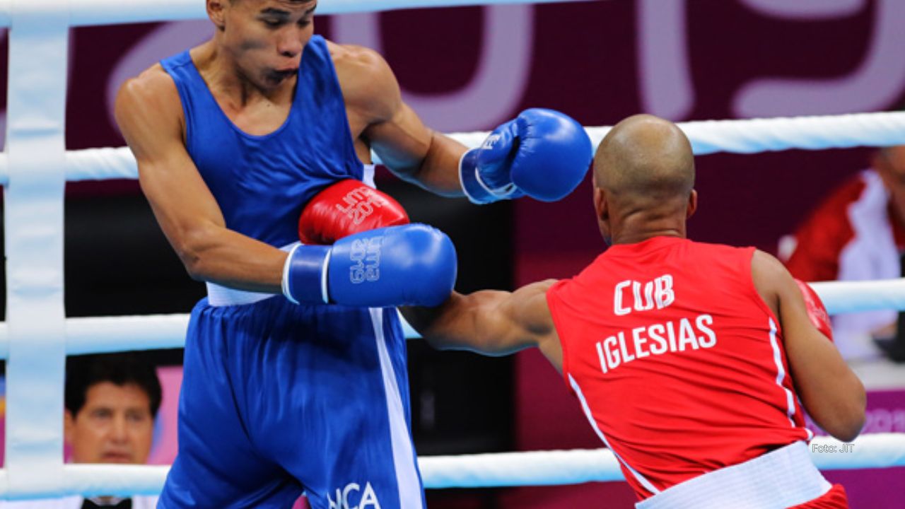 Dos de las grandes figuras del boxeo cubano de hoy, Roniel Iglesias y Erislandy Álvarez, sostendrán enfrentamientos próximos.