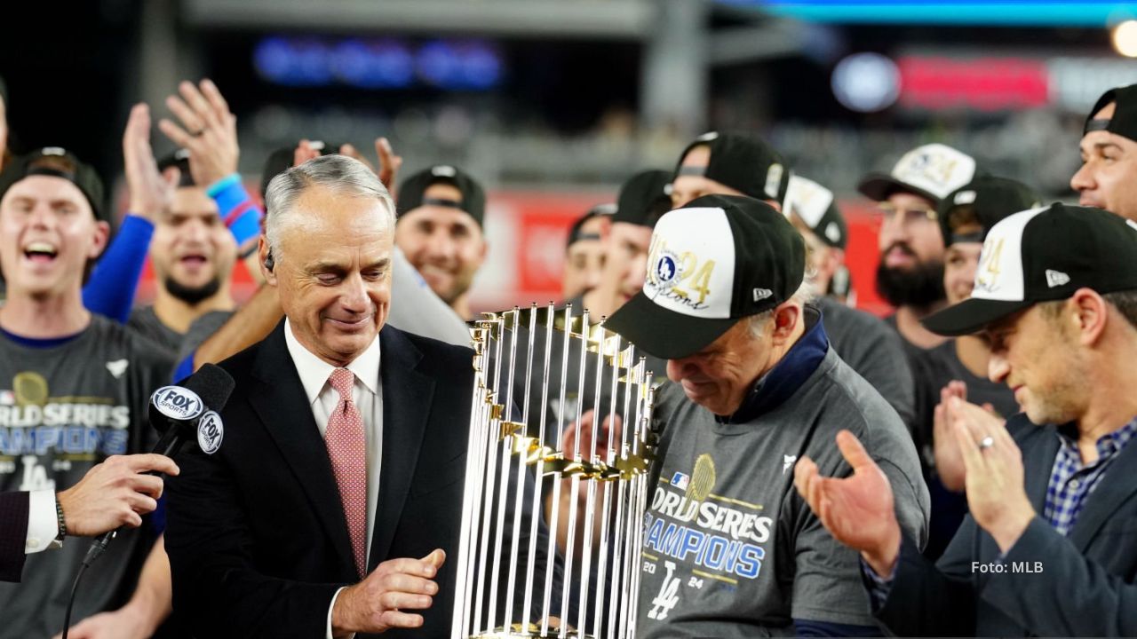 Rob Manfred considera que lo hecho por Los Angeles Dodgers no está arruinando el beisbol