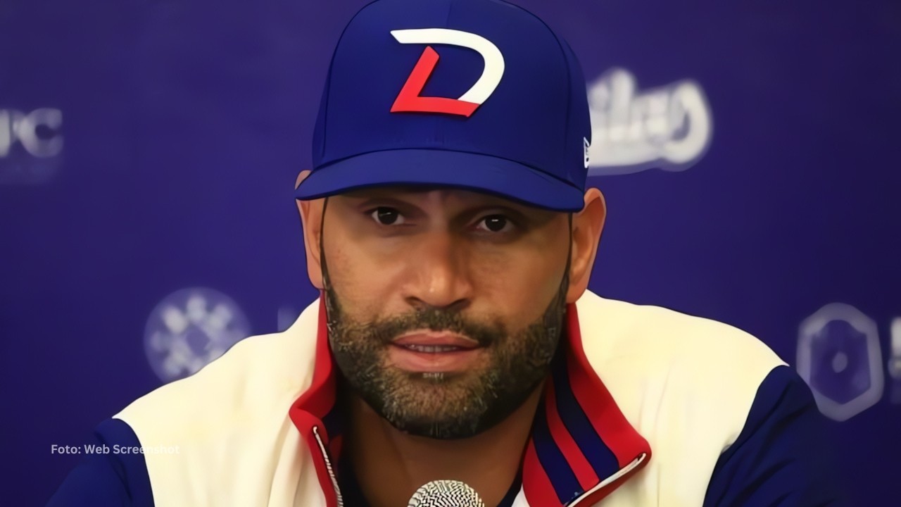 Albert Pujols en una rueda de prensa