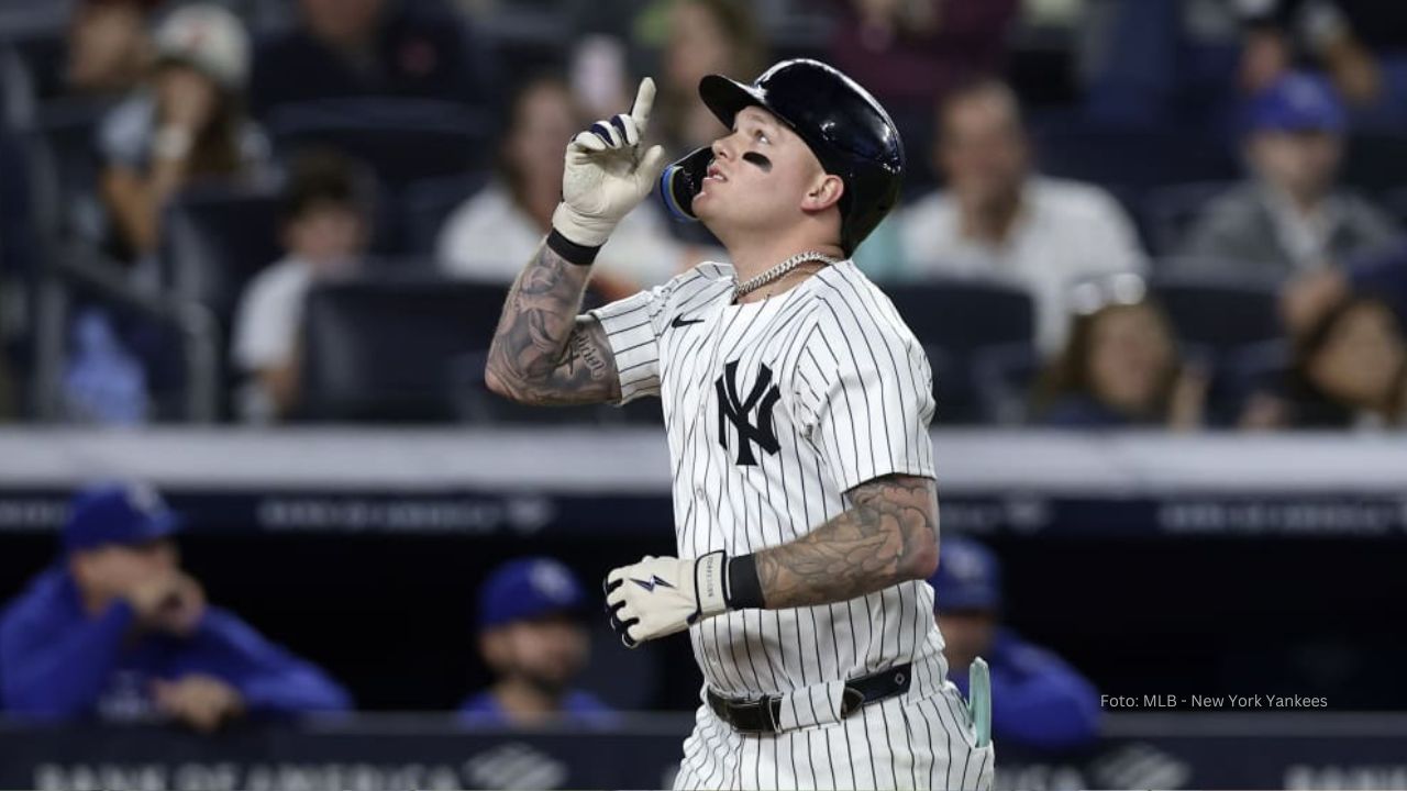 Alex Verdugo con uniforme de New York Yankees