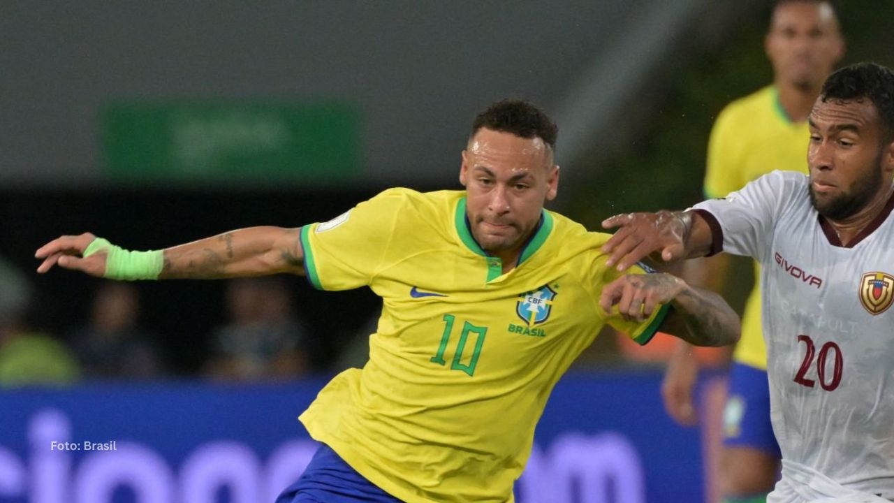 Neymar Jr con el uniforme de Brasil