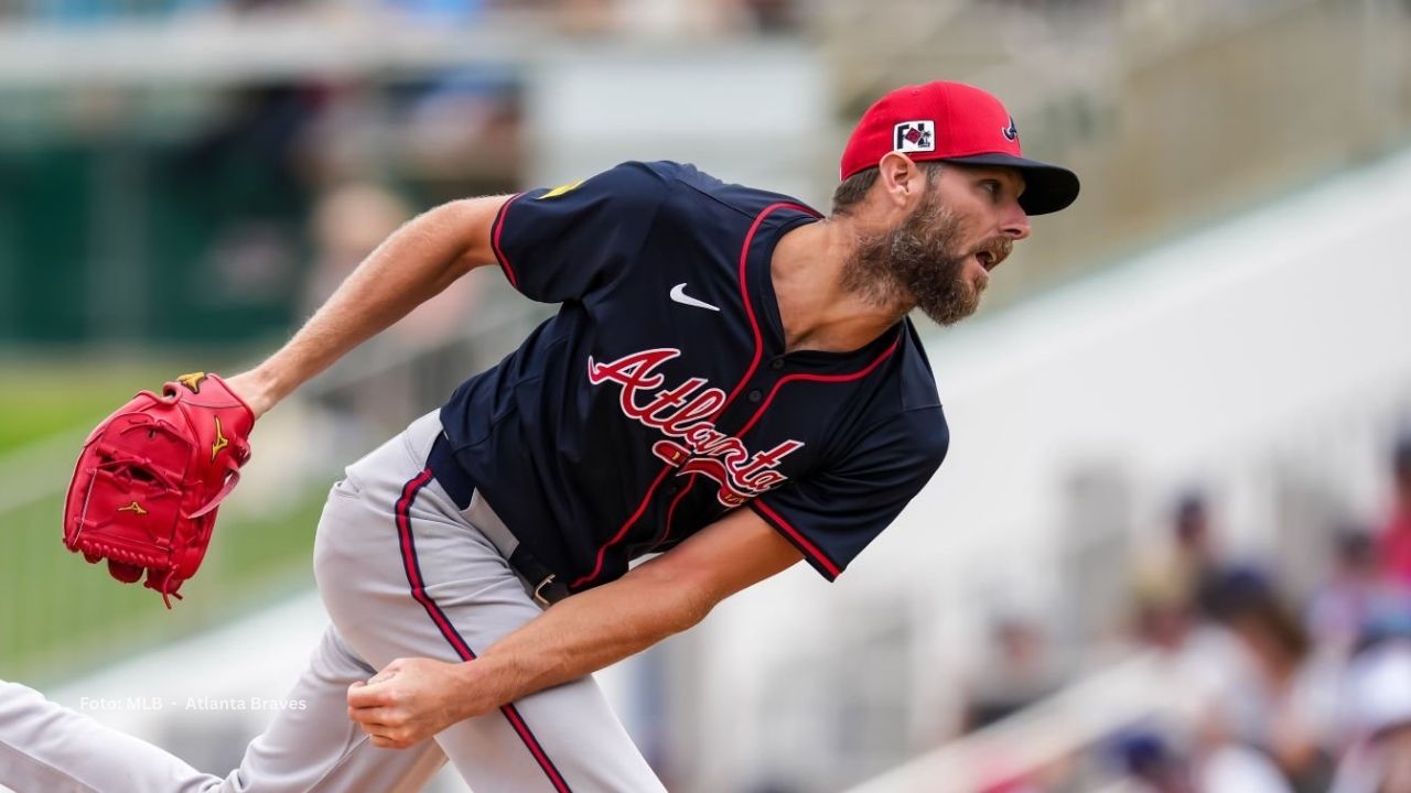 Chris Sale rinde tributo a Luis Tiant en Spring Training